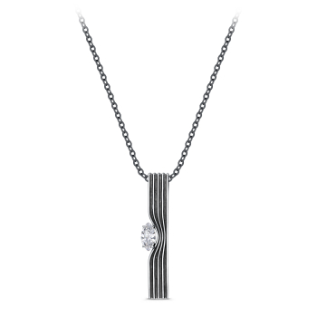 Серебряное колье с фианитом